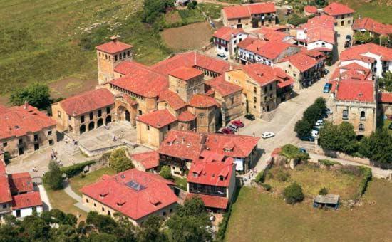 Posada Santa Juliana Santillana del Mar Exteriör bild